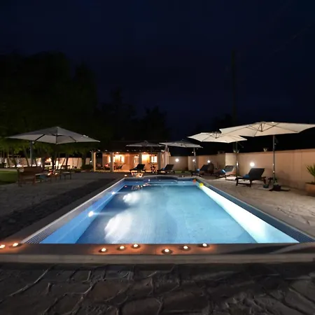 Oasis Miro Dračevac Ninski