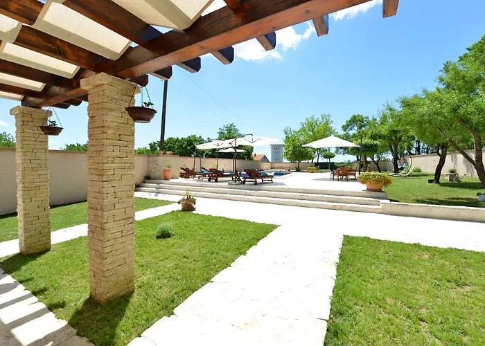 Oasis Miro Villa *