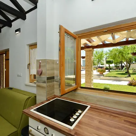 Oasis Miro ヴィラ *