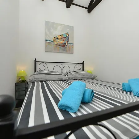 Oasis Miro ヴィラ *