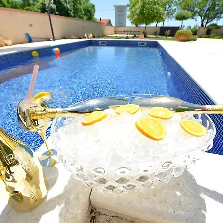 Oasis Miro * Dračevac Ninski